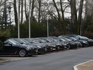 Rząd kupuje 333 auta